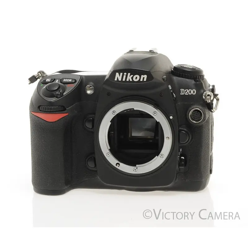 Nikon D200 Digital SLR Camera Body (Only 4000 Shots) [MINT-]