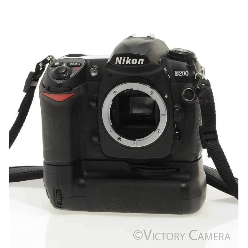 Nikon D200 Digital SLR Camera Body (21,000 Shots) + MB-D200 Grip [EXC]