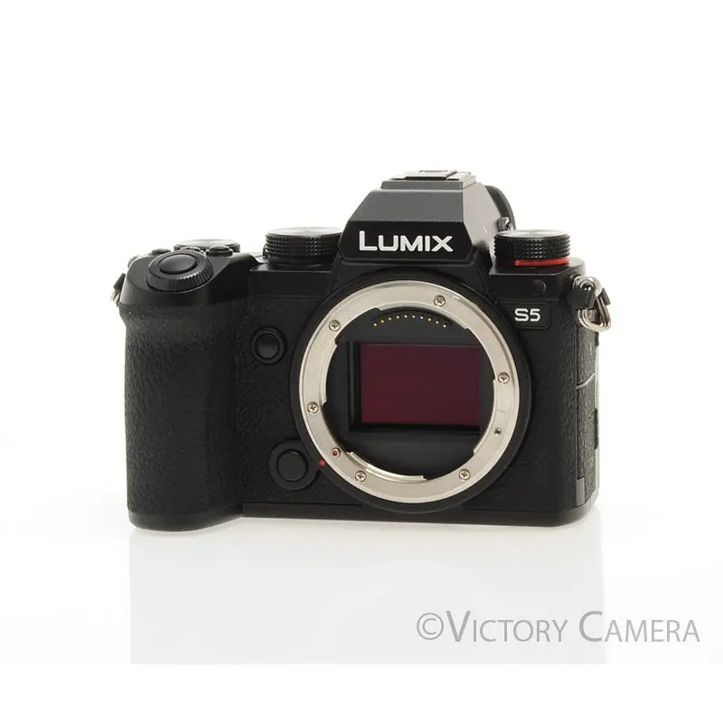 Panasonic Lumix S5 DC-S5 24.2MP Full Frame Mirrorless Camera Body [EXC+]