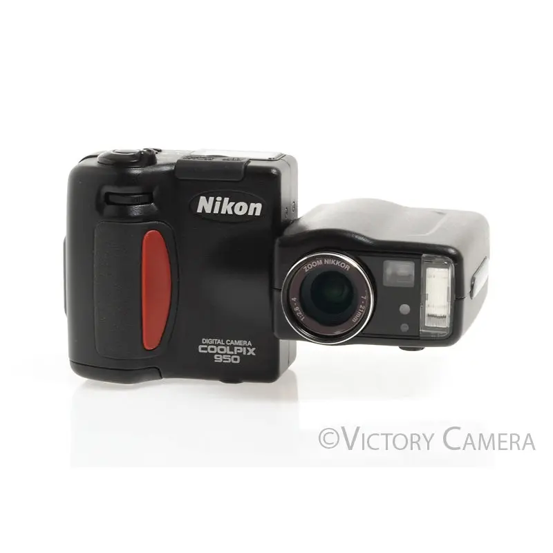 Nikon CoolPix 950 2.1MP Rotating Digital Camera Digicam -Nice- [EXC]