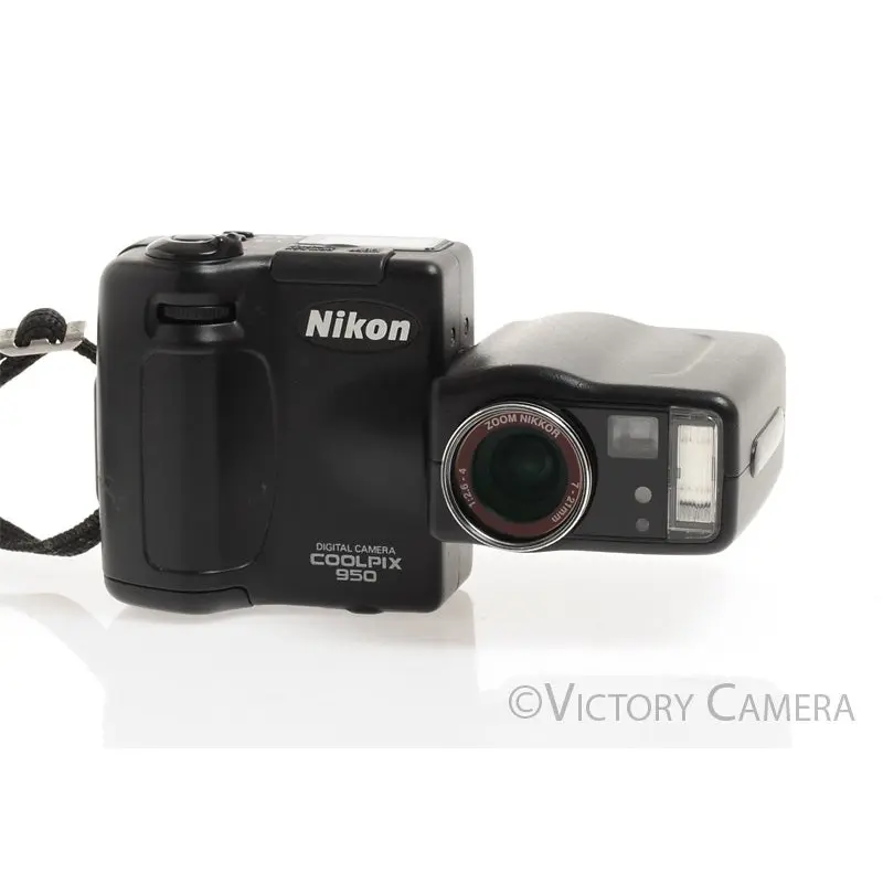 Nikon CoolPix 950 2.1MP Swivel Head Digital Camera Digicam  [EXC]