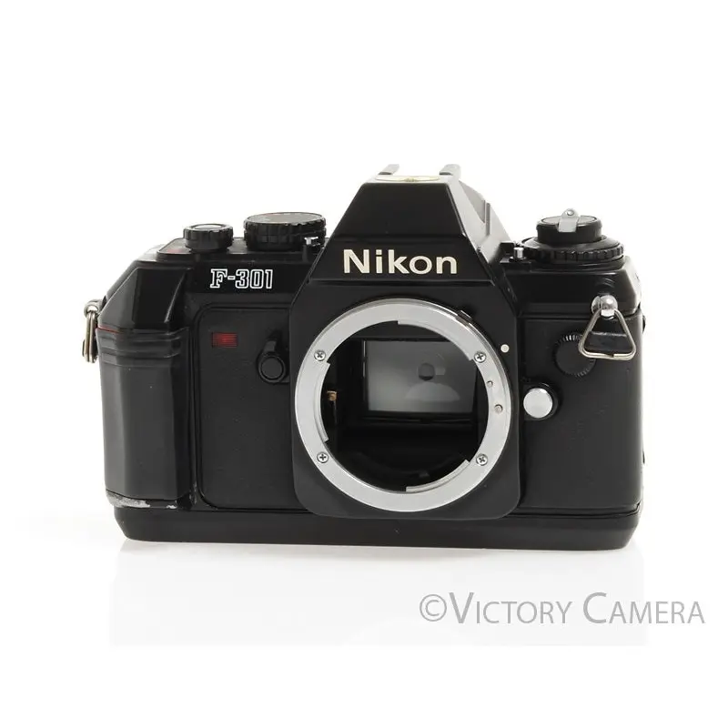 Nikon F-301 (N2000) 35mm Film Camera Body [EXC]
