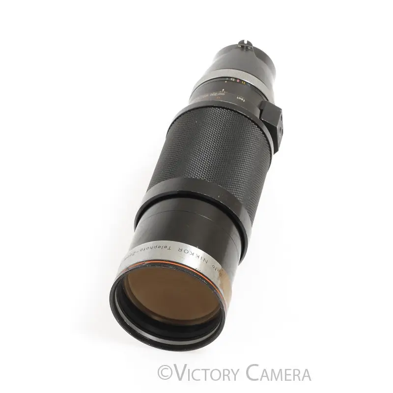Nikon Nikkor Telephoto-Zoom 8.5cm-25cm (85mm-250mm) f4-4.5 Non-AI Lens -BGN- [EXC-]