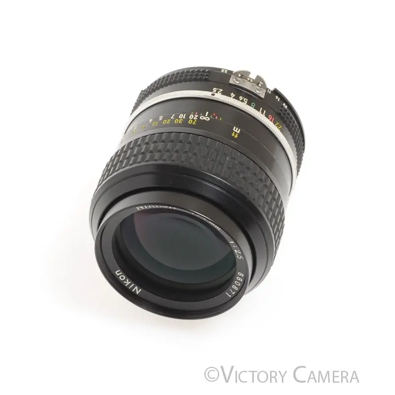 Nikon Nikkor 105mm f2.5 Photomic AI Portrait Prime Lens [EXC]