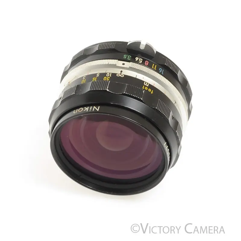 Nikon Nikkor-H 28mm f3.5 Non-AI Wide Angle Prime Lens  [EXC+]