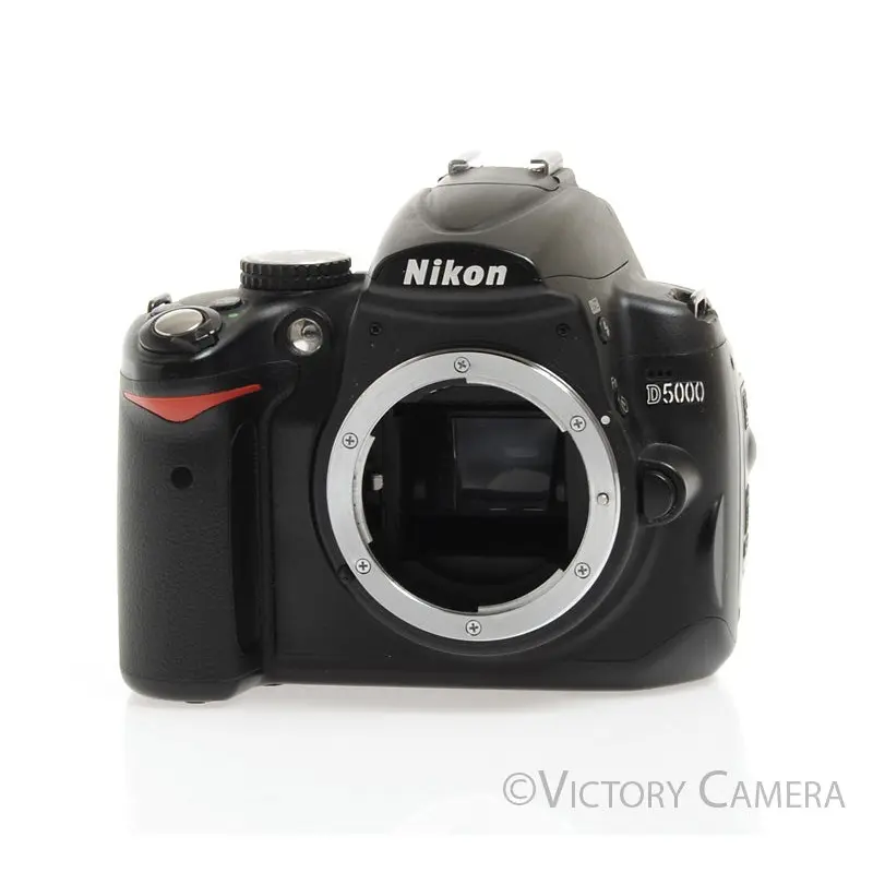 Nikon D5000 12.3MP Digital SLR Camera Body w/ Charger (~22,000 shots) [EXC-]