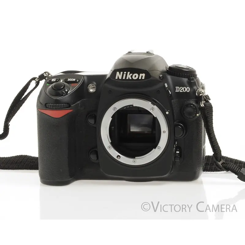 Nikon D200 Digital SLR Camera Body (22,800 Shots) w/ Battery and Charger [EX+]