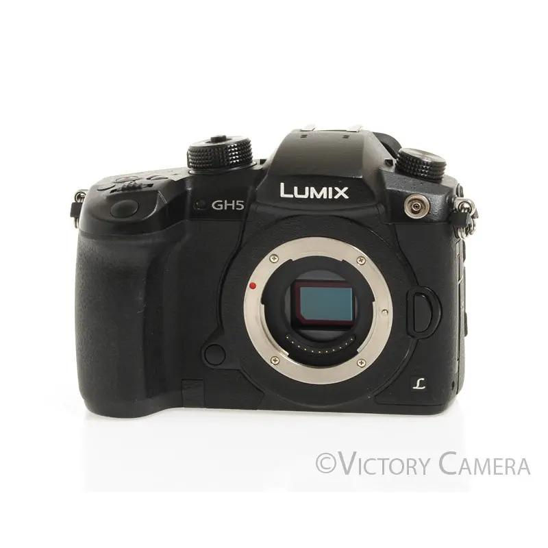Panasonic Lumix GH5 20.3MP 4K Mirrorless Camera Body w/ 2 Bats [EXC+]