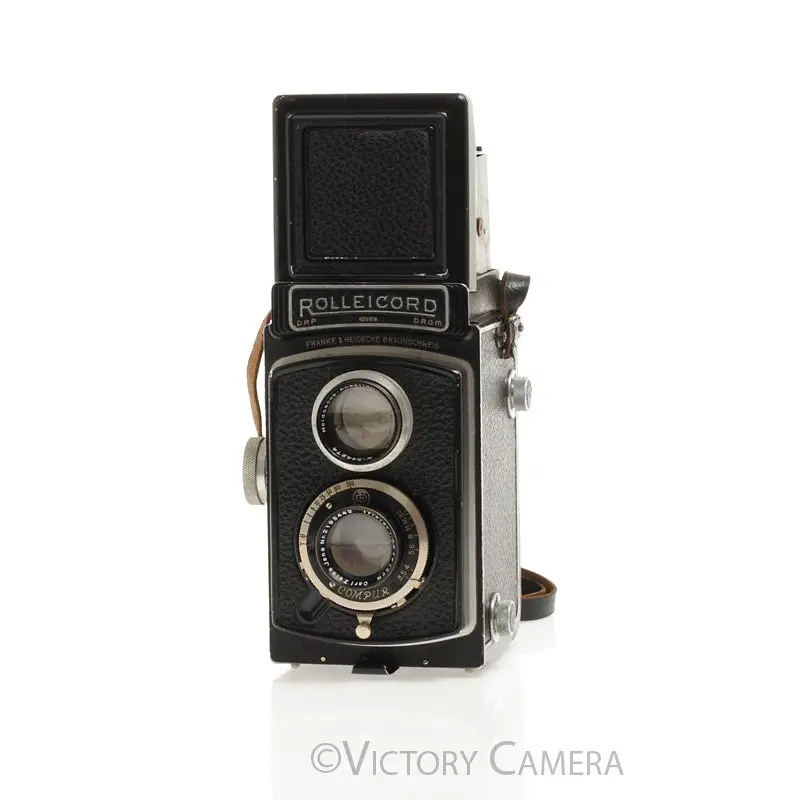 Rolleicord Ia Twin Lens Reflex Camera w/ 7.5cm f3.5 Triotar Lens