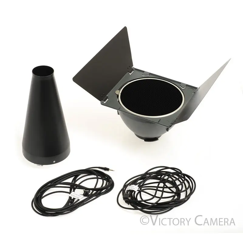 Visatec Accessory Kit: Barn Doors, Reflector, Snoot, Sync Cables [EXC]
