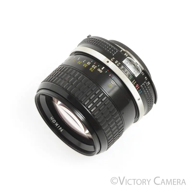 Nikon Nikkor 85mm f2.0 AI Manual Focus Portrait Lens [EXC+]