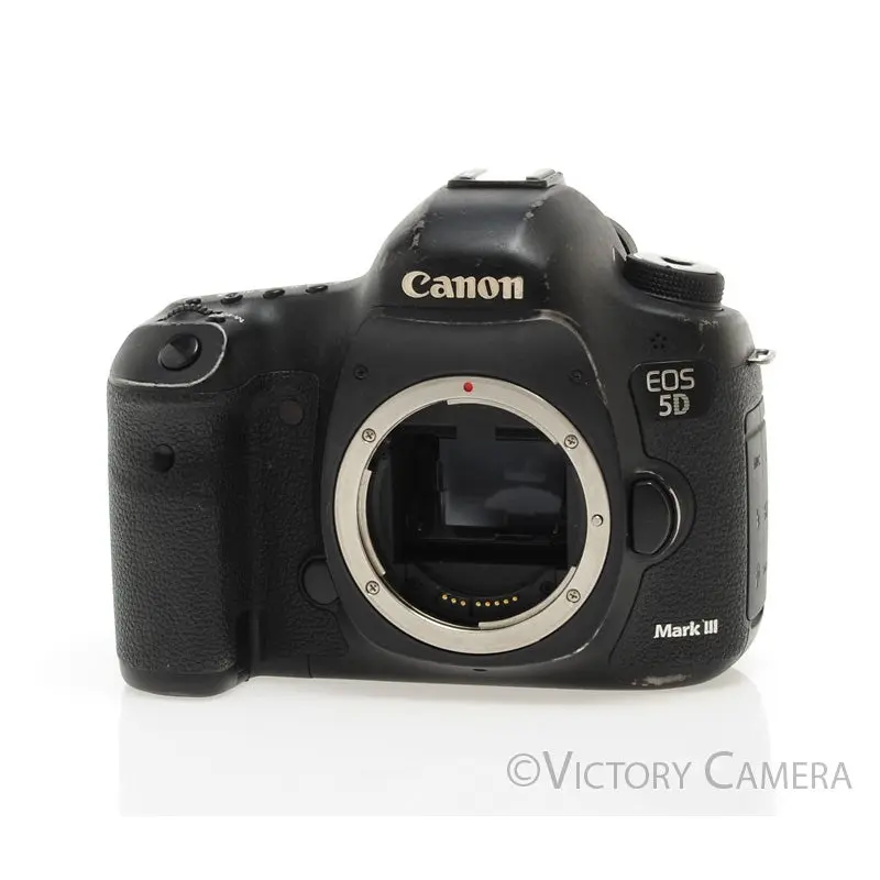 Canon 5D Mark III 22.3MP DSLR Camera Body w/ Charger  [GOOD]