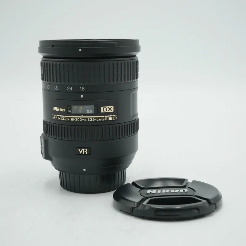 Nikon AF-S DX NIKKOR 18-200mm f/3.5-5.6G ED VR II Lens *USED*