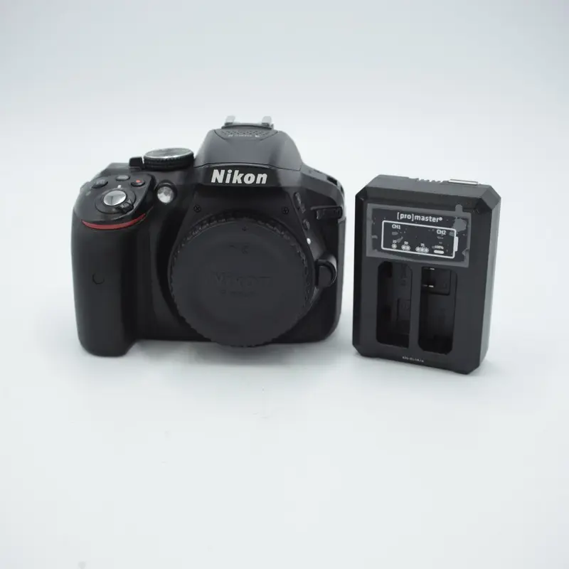 Nikon D5300 DSLR Camera *USED*