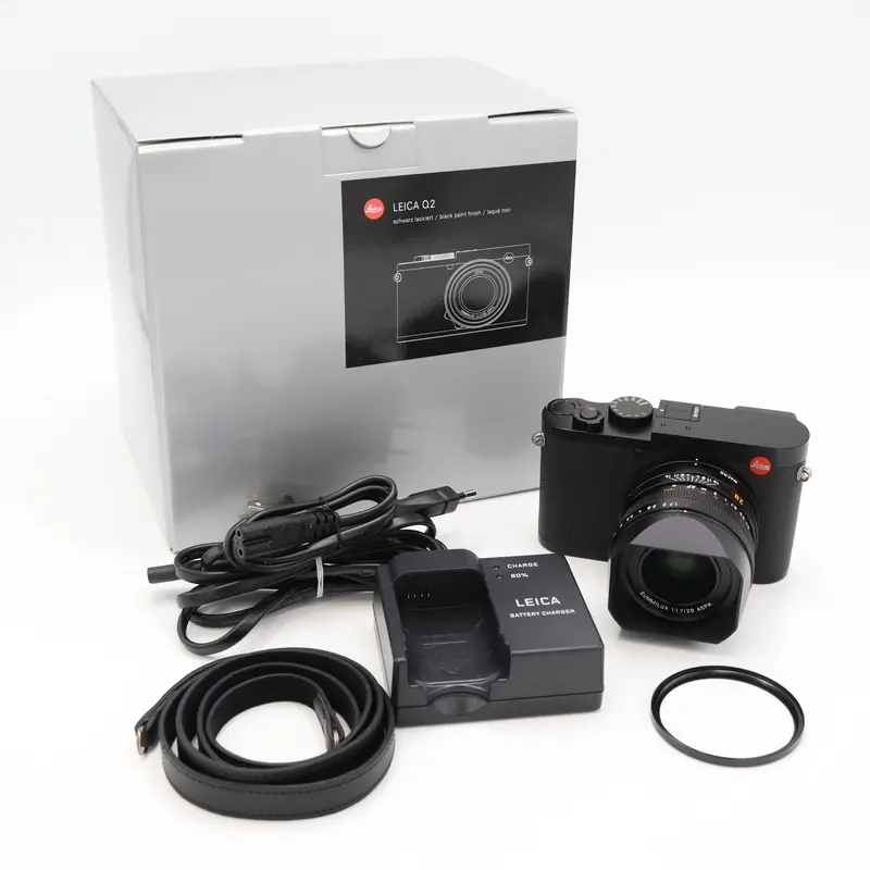 Leica Q2 Digital Camera (Black Paint) *USED*