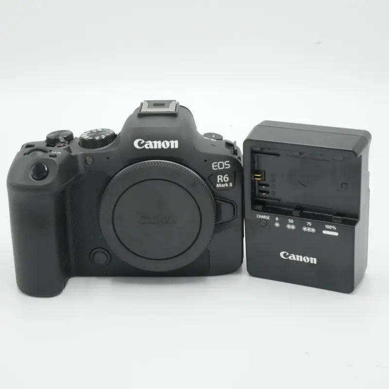 Canon EOS R6 Mark II Mirrorless Camera *USED*