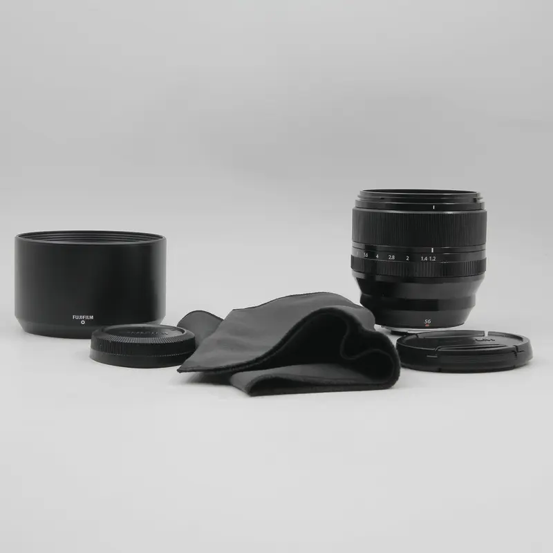 * OPEN BOX EXCELLENT * FUJIFILM XF 56mm f/1.2 R WR Lens