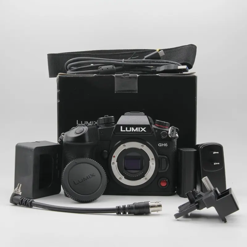 * OPEN BOX GOOD * Panasonic Lumix GH6 Mirrorless Camera (Body Only)