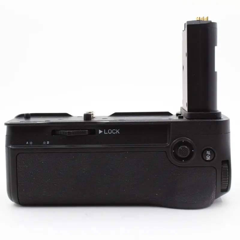* USED * NEEWER MB-N12 Replacement Vertical Battery Grip for Nikon Z8