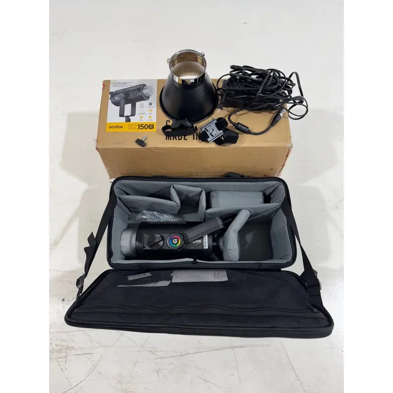 * OPEN BOX GOOD * Godox SZ150R RGB LED Video Light