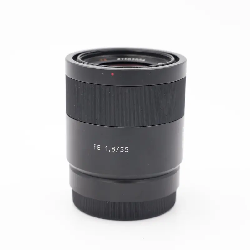 * USED * Sony FE 55mm f/1.8 Sonnar T* ZA Lens
