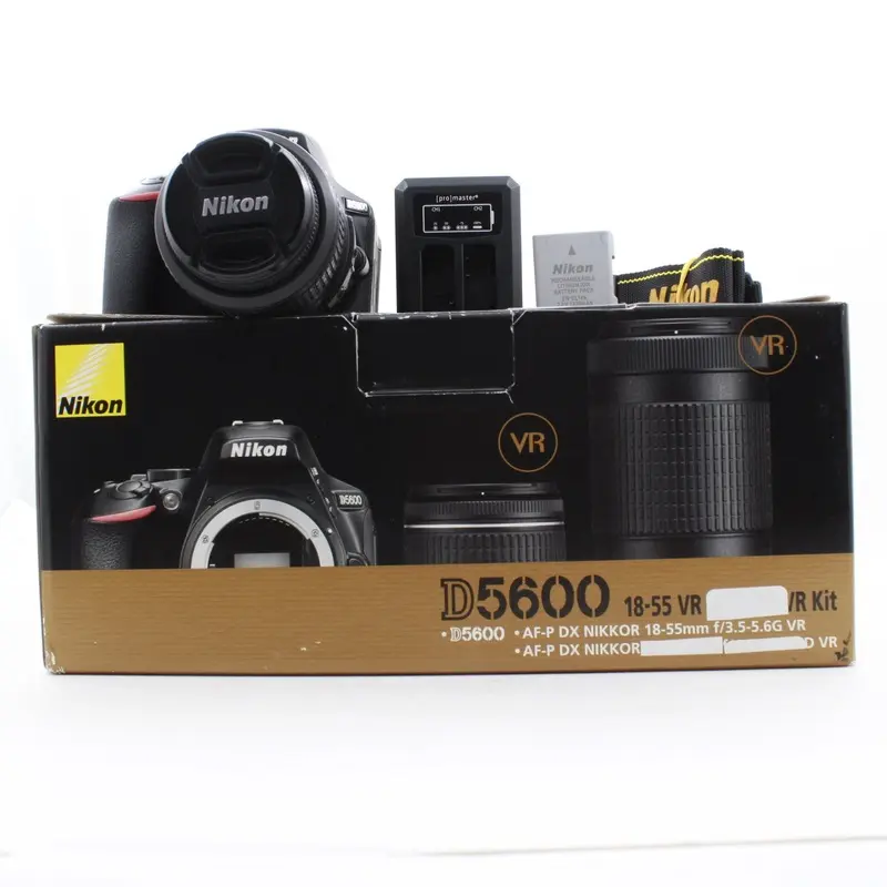 * USED * Nikon D5600 with AF-S DX Nikkor 18-55mm f/3.5-5.6 G VR Lens Boxed SHUTTER 705