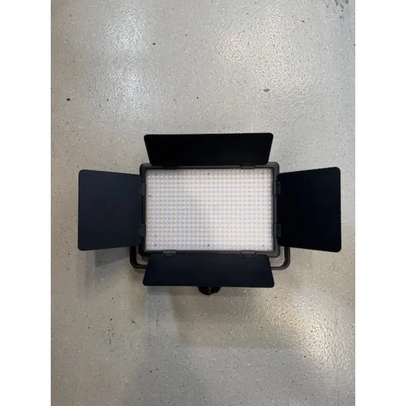 * DEMO * Godox LED500c BI-Color LED Video Light