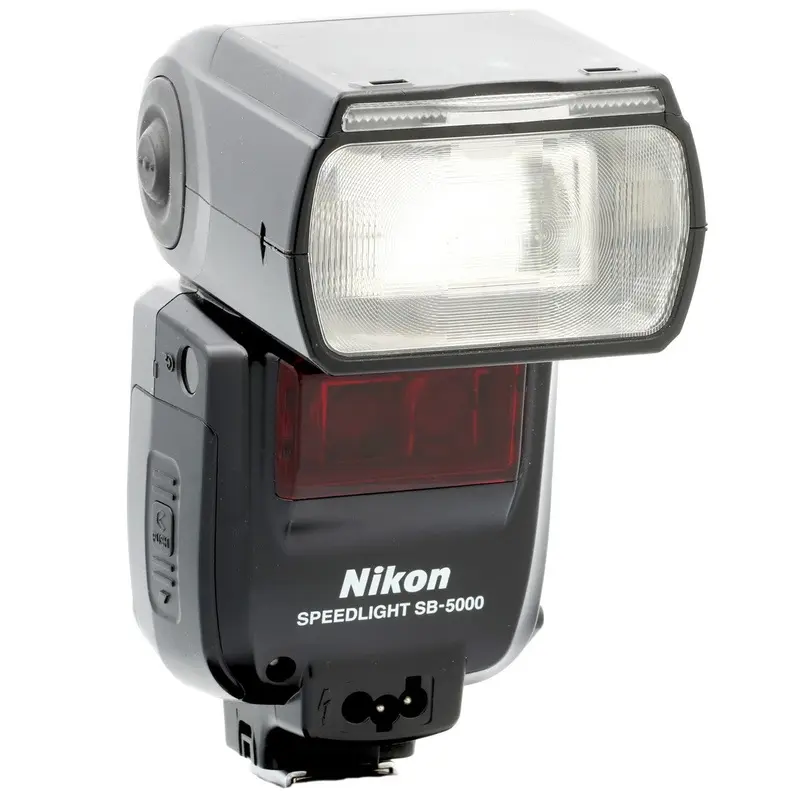 * USED * Nikon Speedlight SB-5000