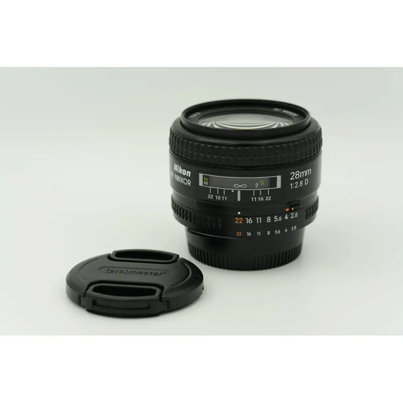 * AS IS * Nikon AF NIKKOR 28mm f/2.8 D Lens