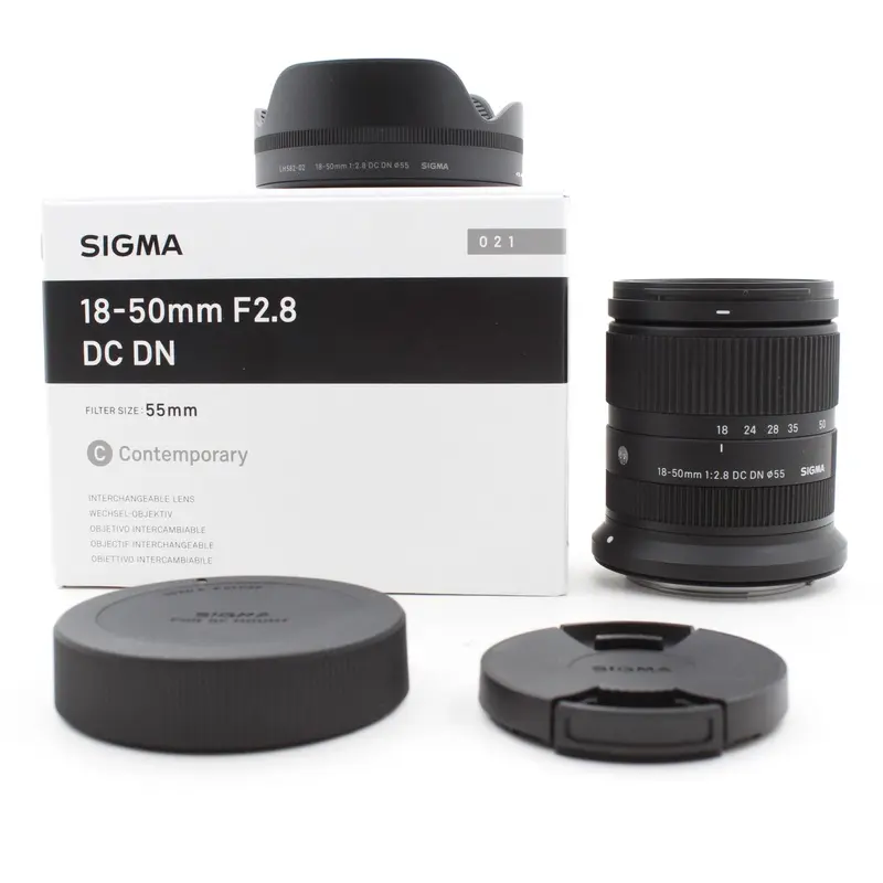 * USED * Sigma Contemporary 18-50mm f/2.8 DC DN Canon RF Mount Boxed