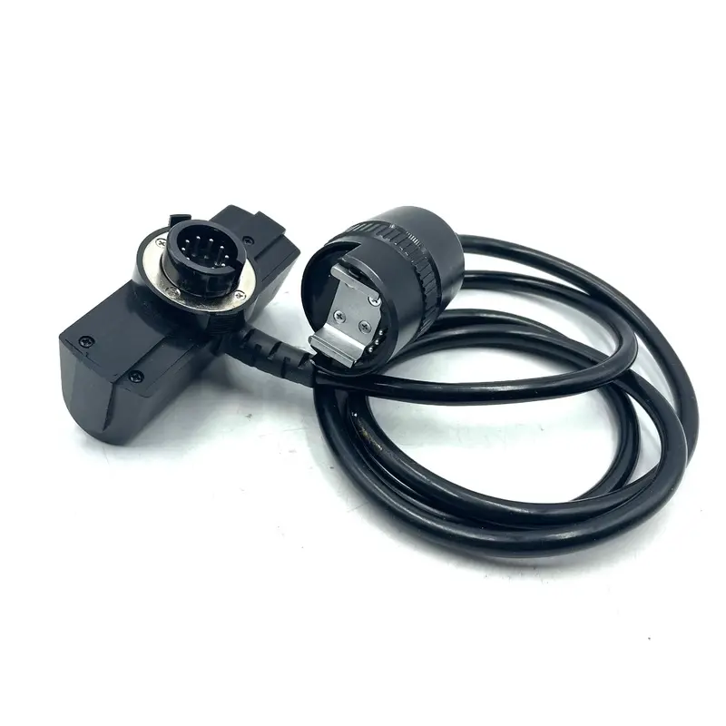 Used Nikon SC-12 TTL Cord for F3
