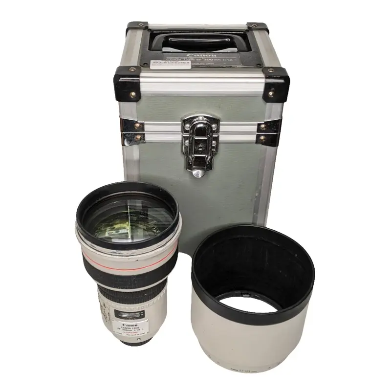 Used Canon EF 200mm f1.8 L USM w/ RRS Plate