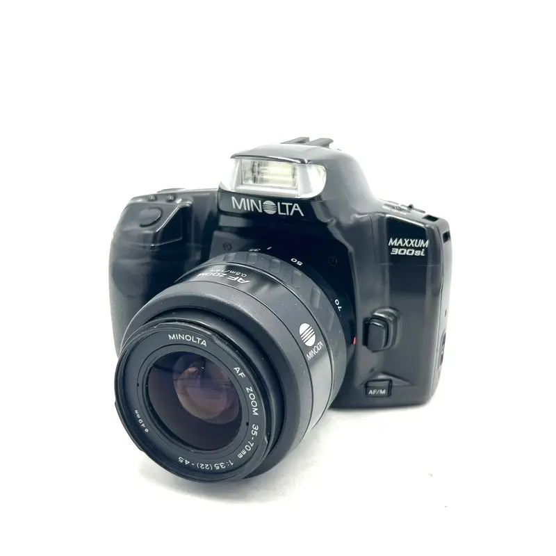 USED Minolta Maxxum 300Si w/ 35-70mm
