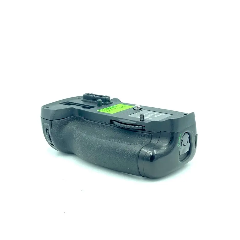 USED Promaster Grip for Nikon D600/D610