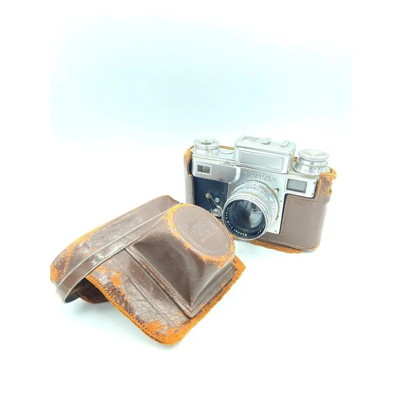 USED Zeiss Ikon Contax with 50mm f/1.5 (with case, COLLECTIBLE)