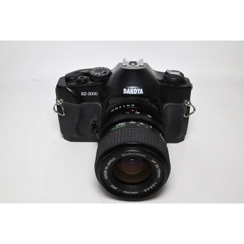 USED Dakota Rz-2000 w/ 35-70mm f/3.5-4.8