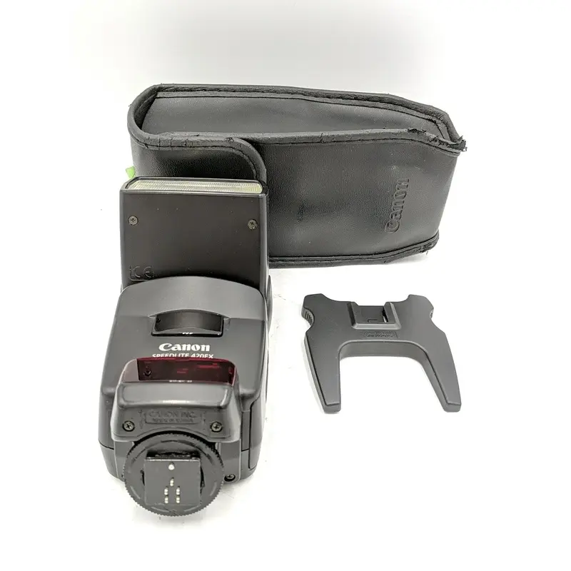 Used Canon 420Ex Speedlite W/ Case and Stoffen