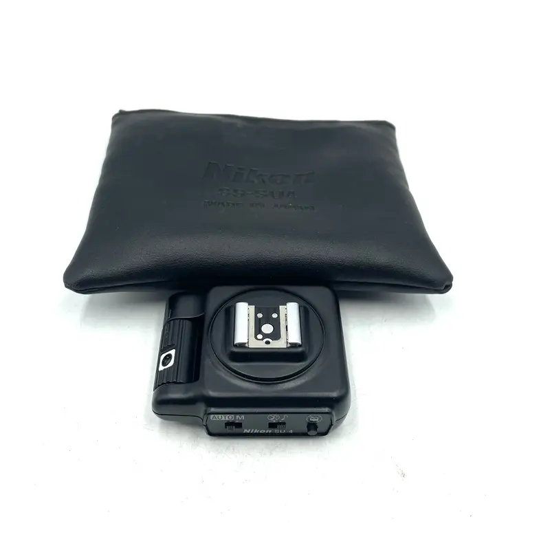 Used Nikon SU-4 W/ Carrying Case