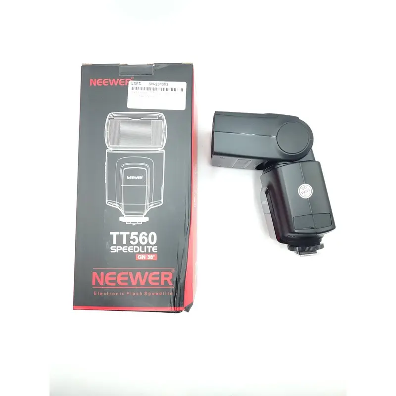 Used Neewer TT560 Universal (non-TTL) Speedlite Flash