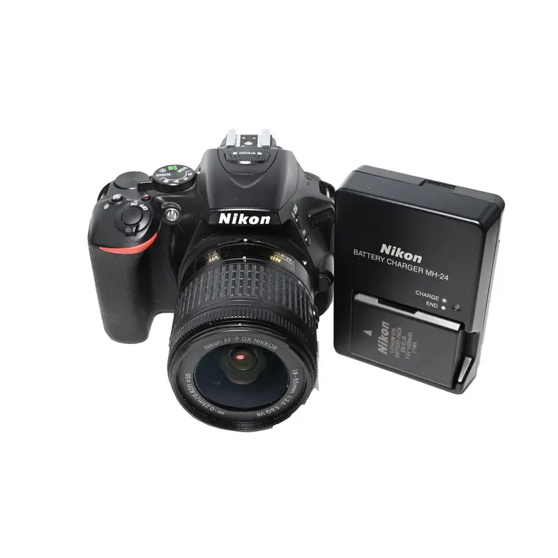 USED Nikon D5600 DSLR Camera with 18-55